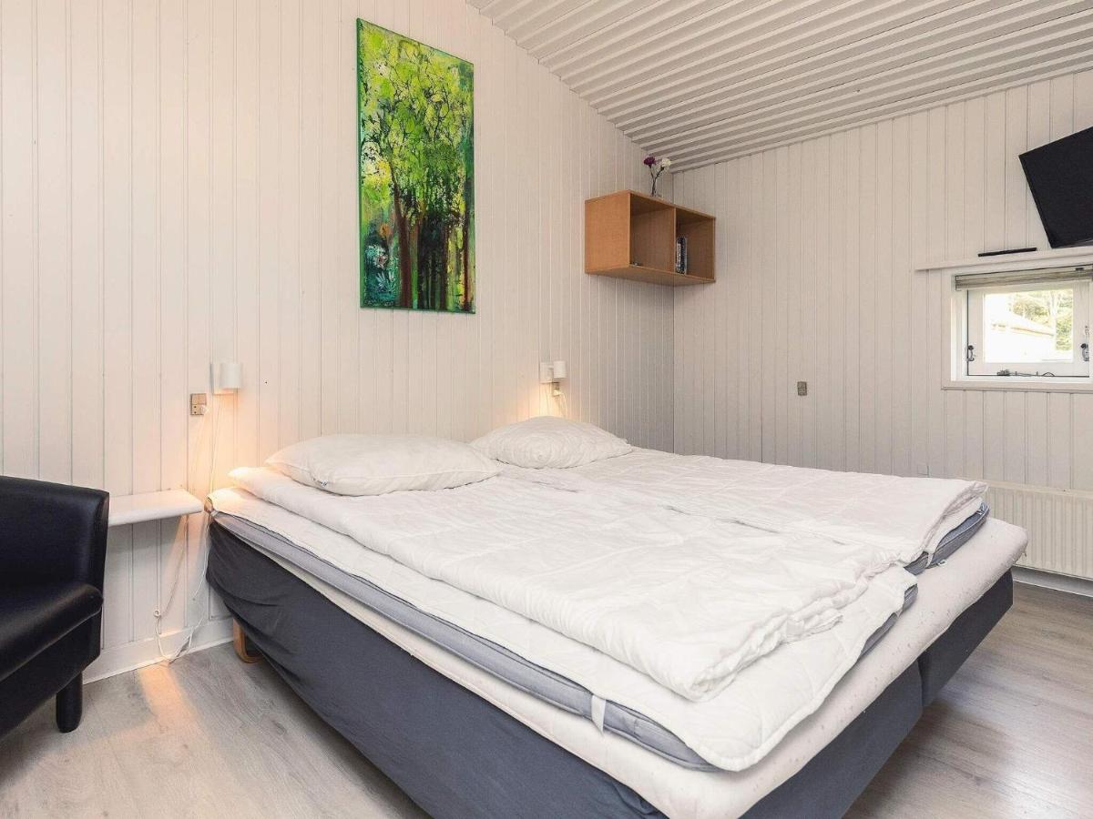 Charming 6-Person Vacation Home in Middelfart - Housity