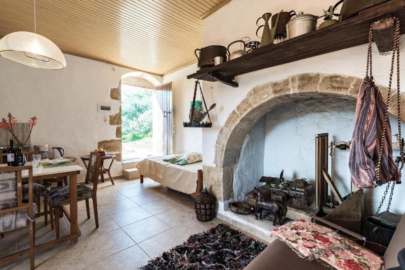 Tsikalaria Traditional Stone House - Housity