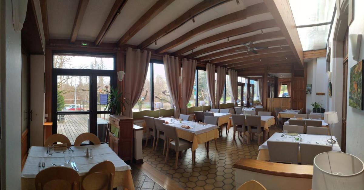 Restaurant ou autre lieu de restauration dans l'établissement Logis Hôtel Notre-Dame - restaurant ouvert midi et soir sauf dimanche soir