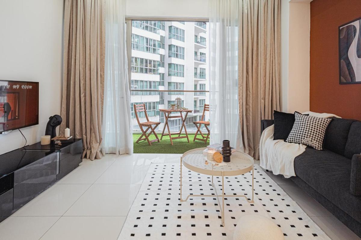Suites & Residences @ Regalia by PLC - Housity