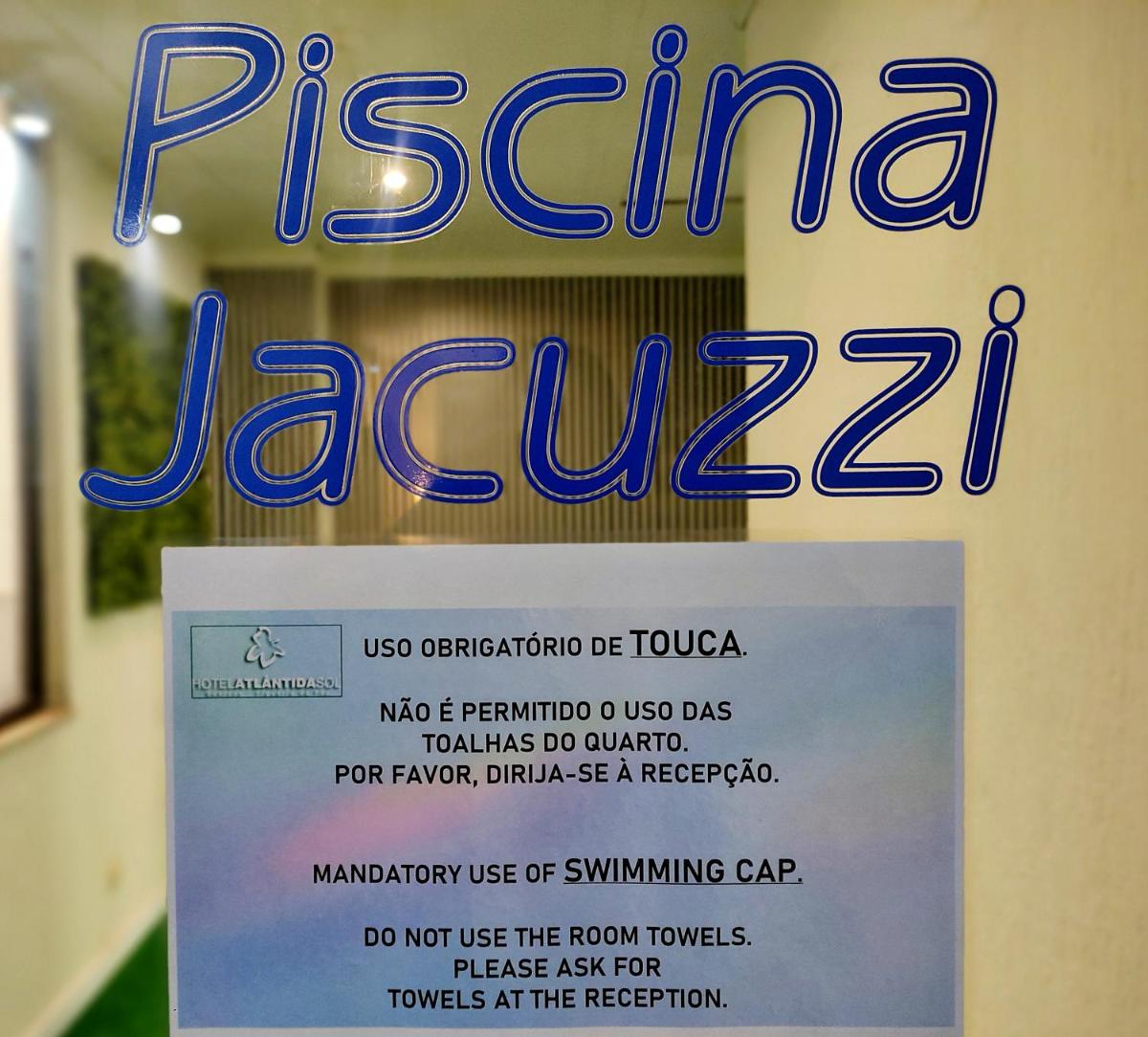 Um certificado, prémio, placa ou documento mostrado em Hotel Atlantida Sol