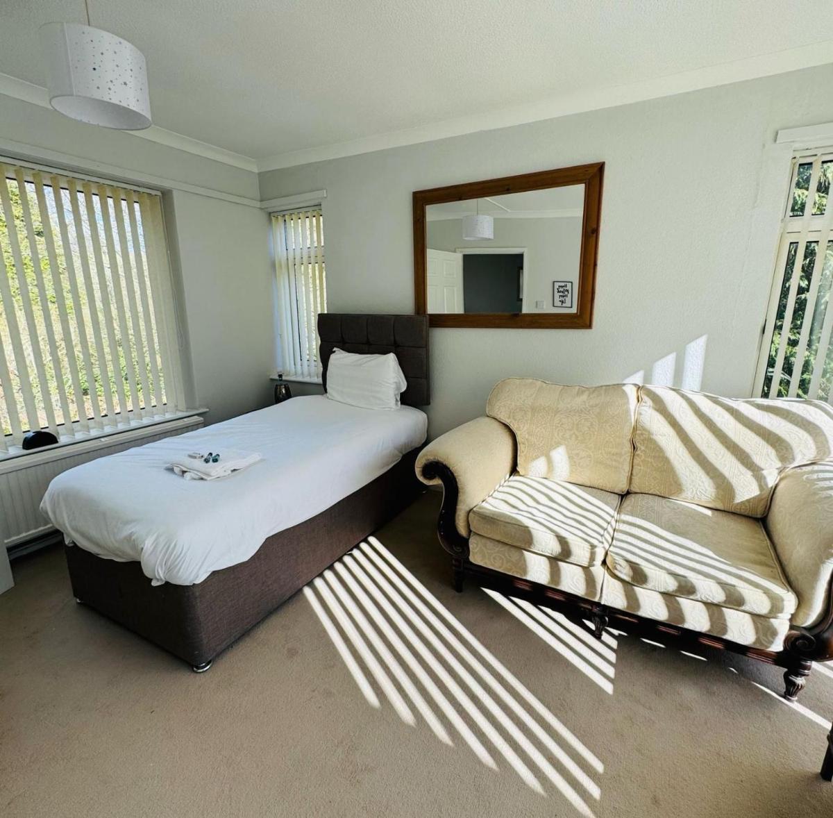 Bryn Gwyn Lodge - Housity