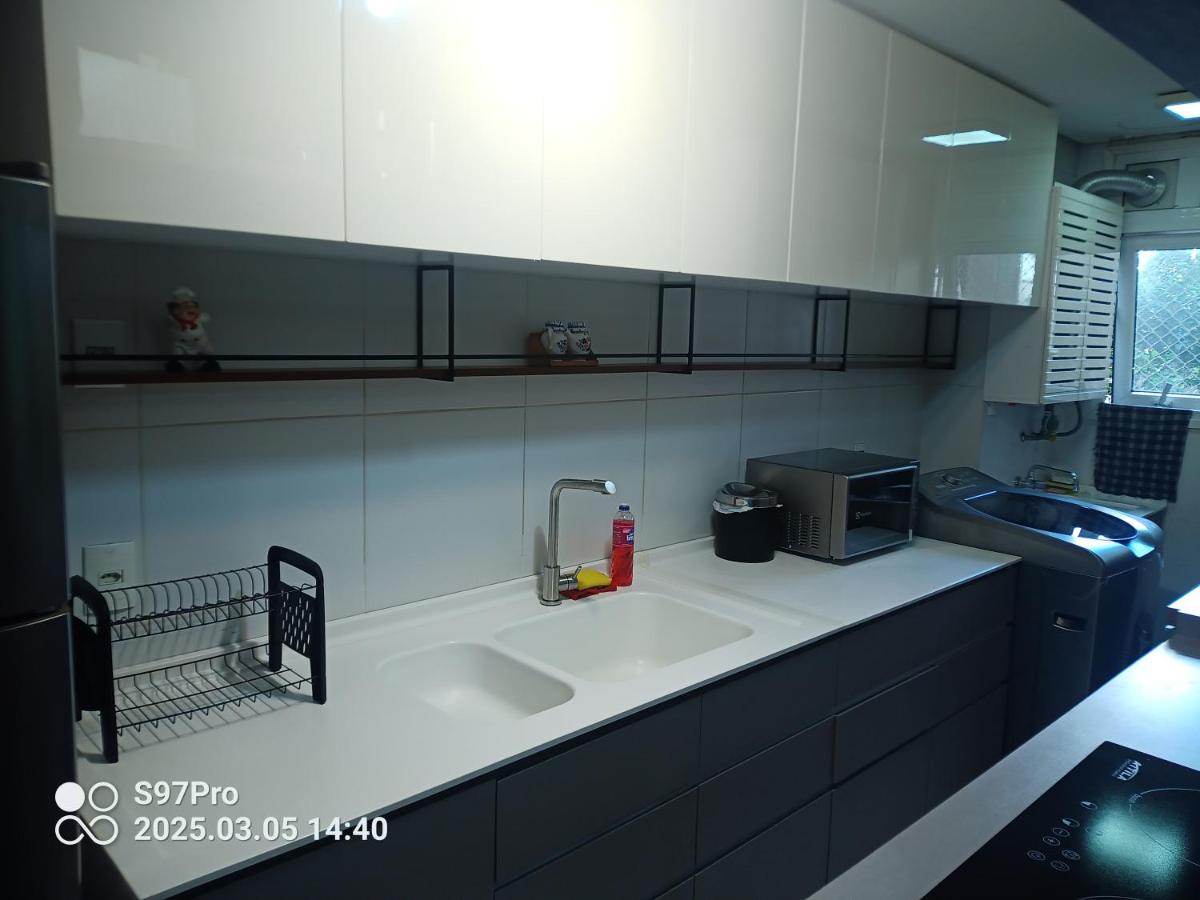 Lindo apartamento térreo 700mts Park Shopping Canoas - Housity
