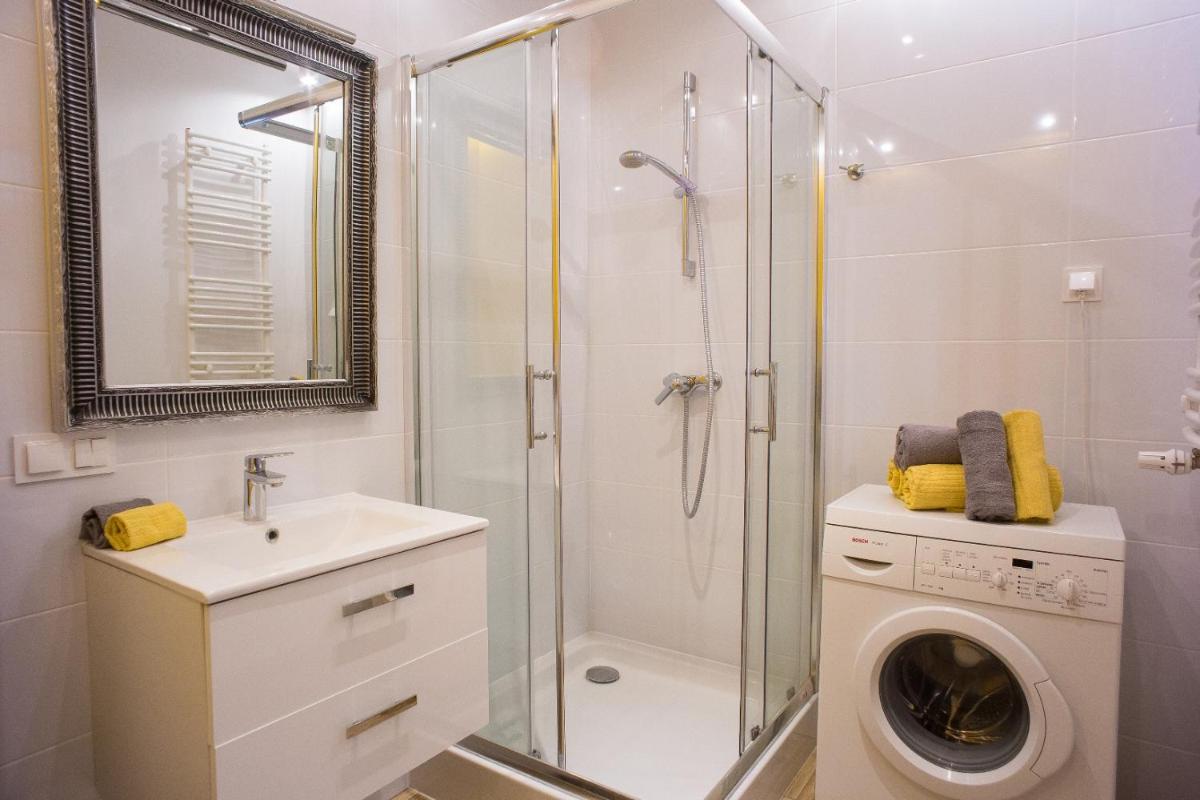 Atrium Apartment z garażem - Hizvo
