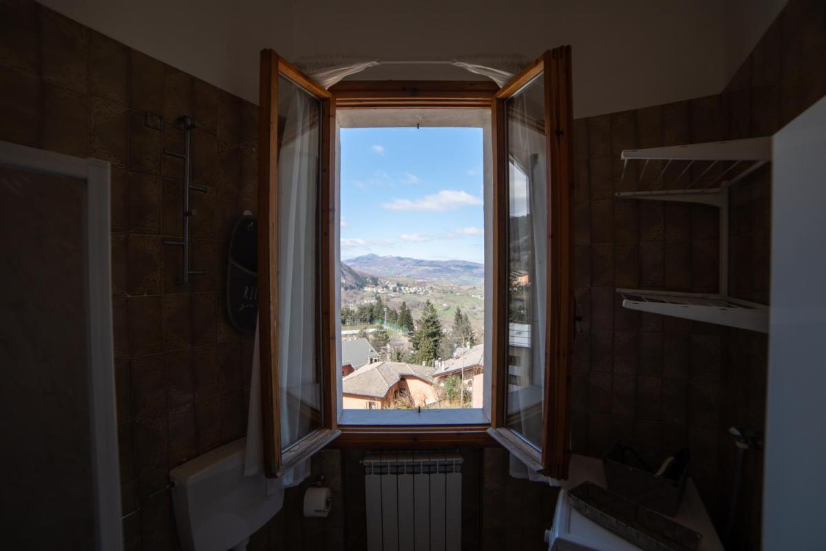 Dolce Rifugio sul Castello - Incantevole appartamento a due passi dal centro con Garage - Housity