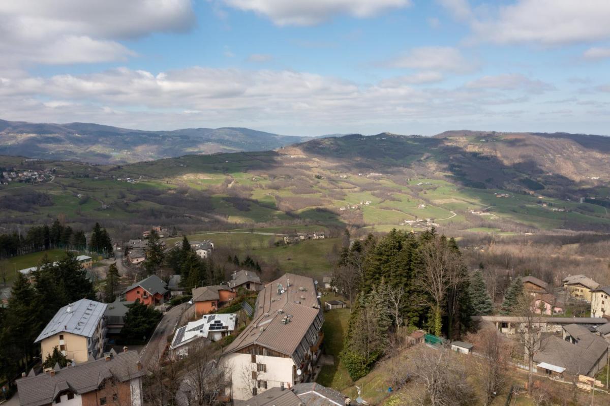 Dolce Rifugio sul Castello - Incantevole appartamento a due passi dal centro con Garage - Housity