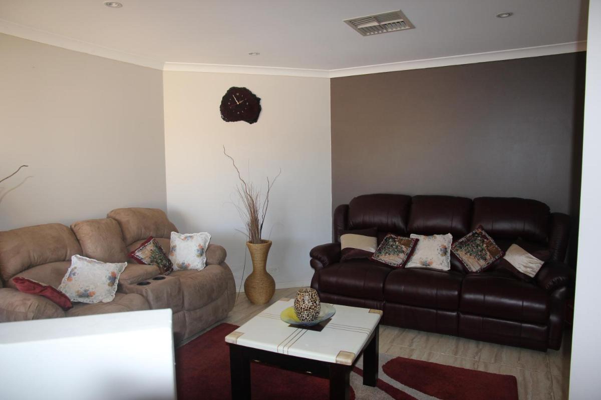 Mimi's House - Housity