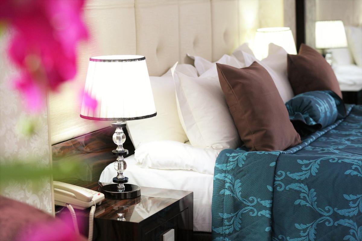 Plaza Hotel Bishkek - Housity