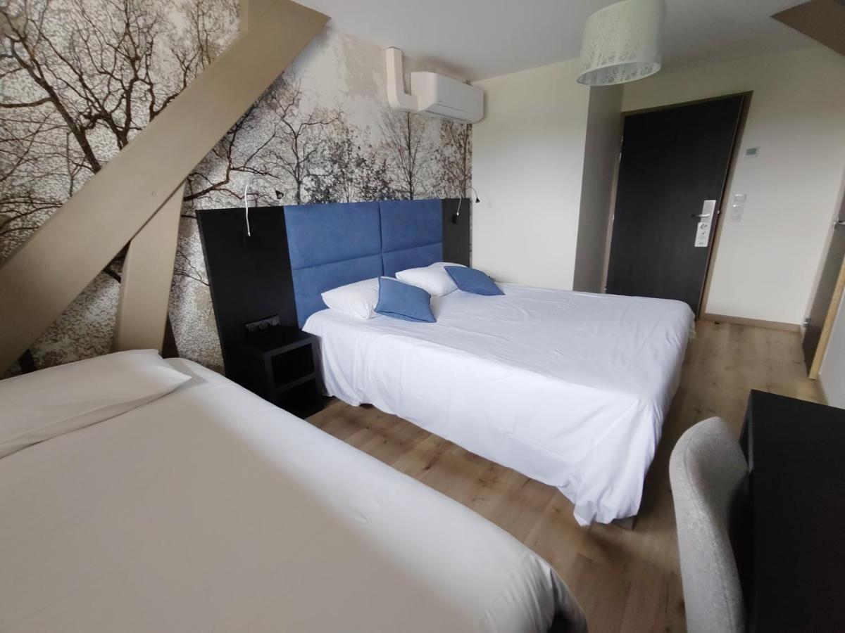 Un ou plusieurs lits dans un hébergement de l'établissement Logis Relais Saint Michel