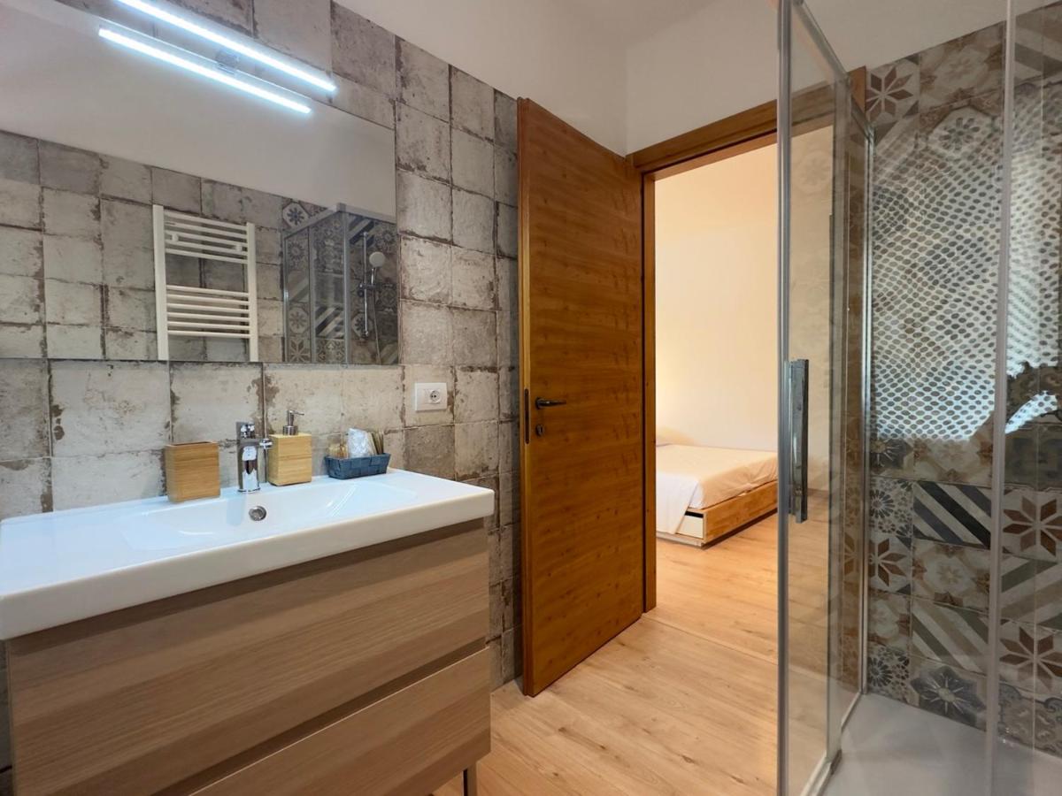 Le Camere sul Fiume - Housity