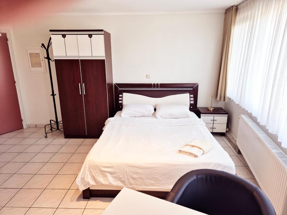 Flatpolis Brussels Airport Budget - Housity