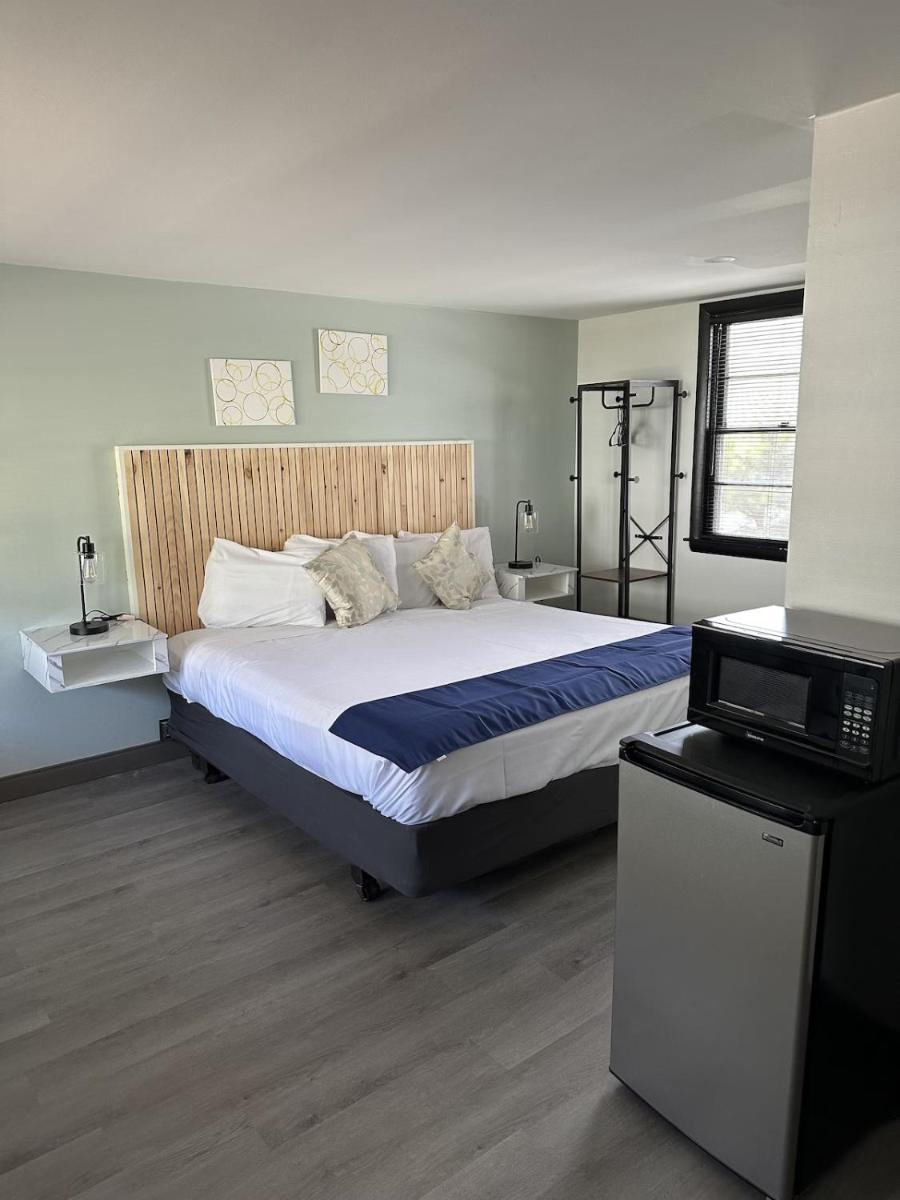 Harborside Suites - Housity