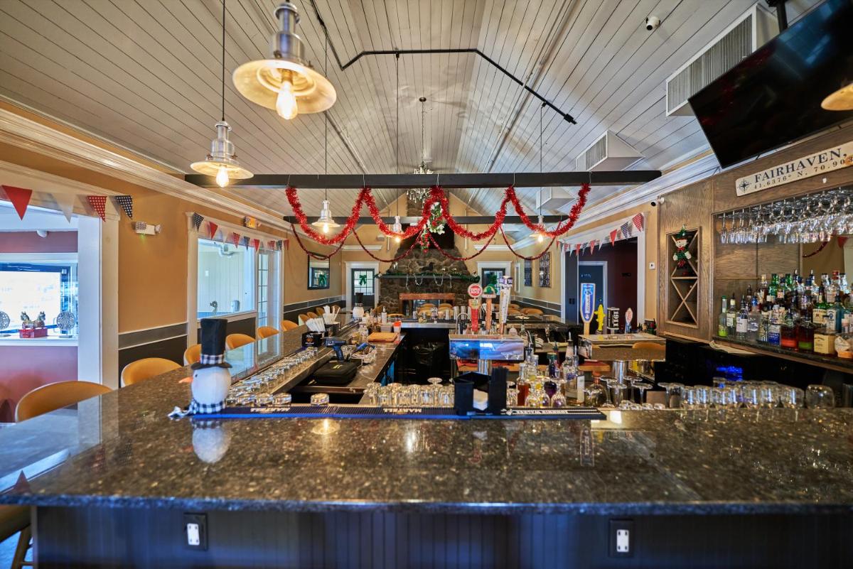 Seaport Resort and Marina - Housity