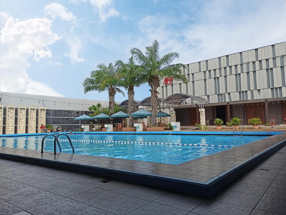 Hotel Nirwana Pekalongan - Housity