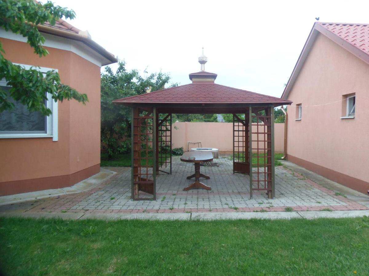 Hőforrás Vip Apartman - Housity