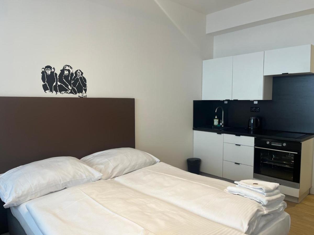 Post 120 Suites - Housity