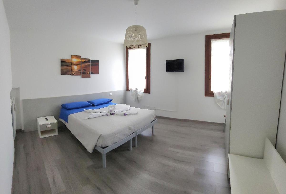 In Fondo Al Mar - Housity