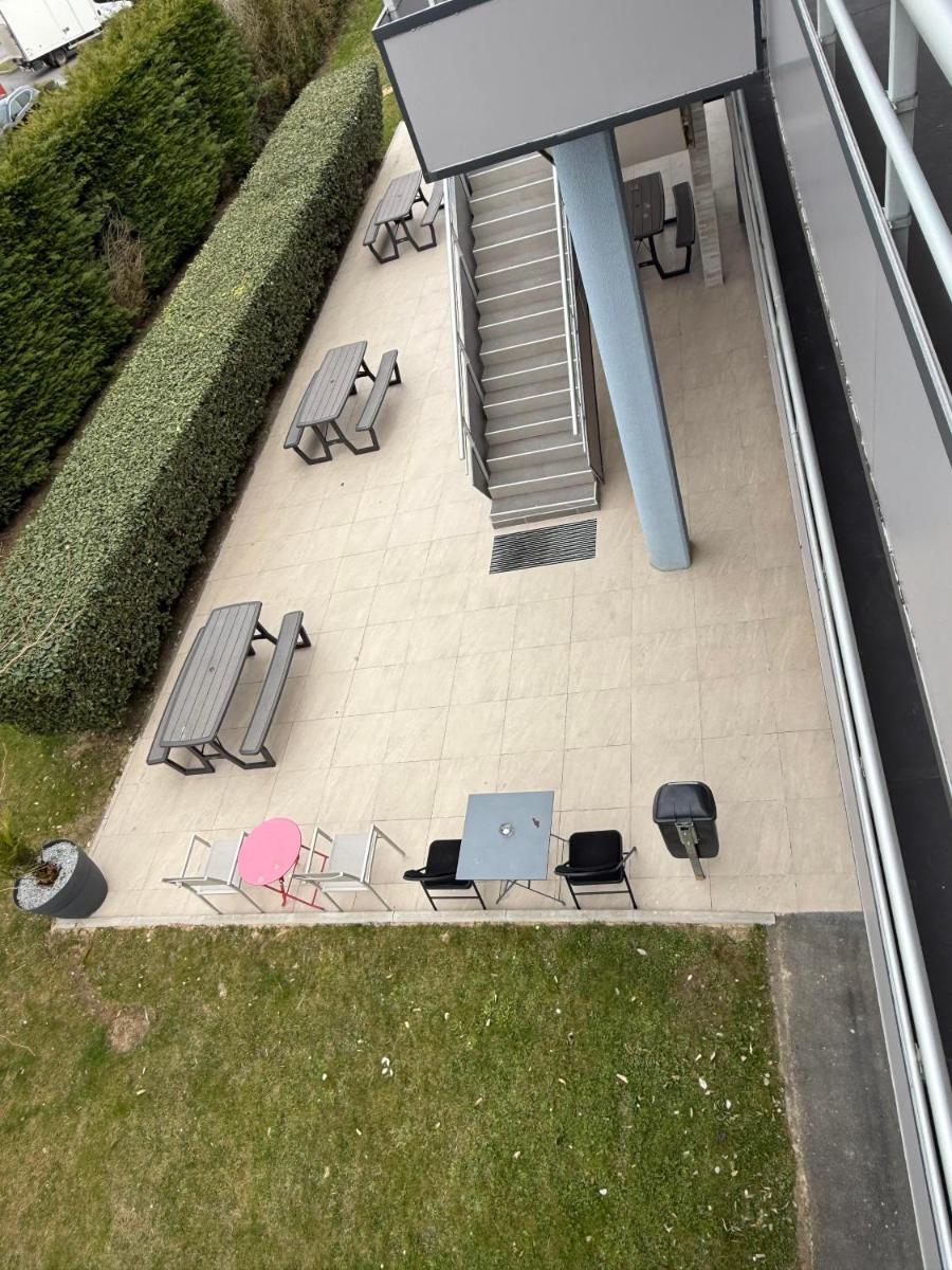 Fasthotel Roissy - Saint-Witz - Housity