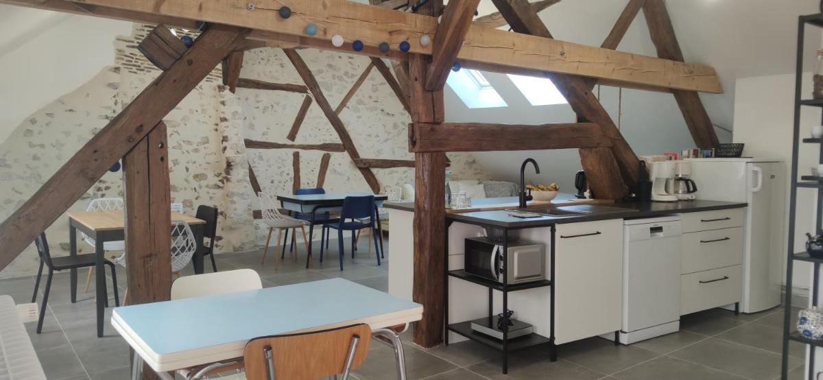 Au Lampadaire Briarois -Chambres d'Hôtes & Table d'Hôtes- - Housity