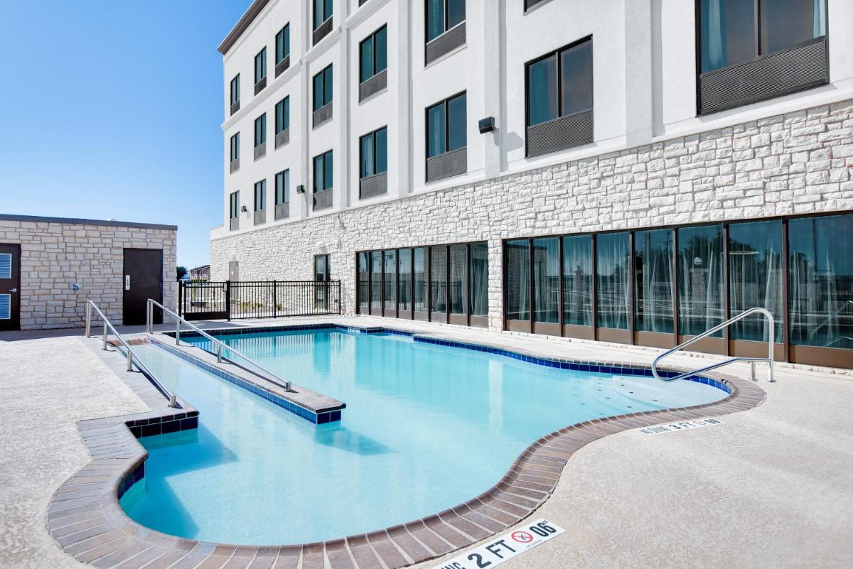 Wingate by Wyndham San Angelo - Housity