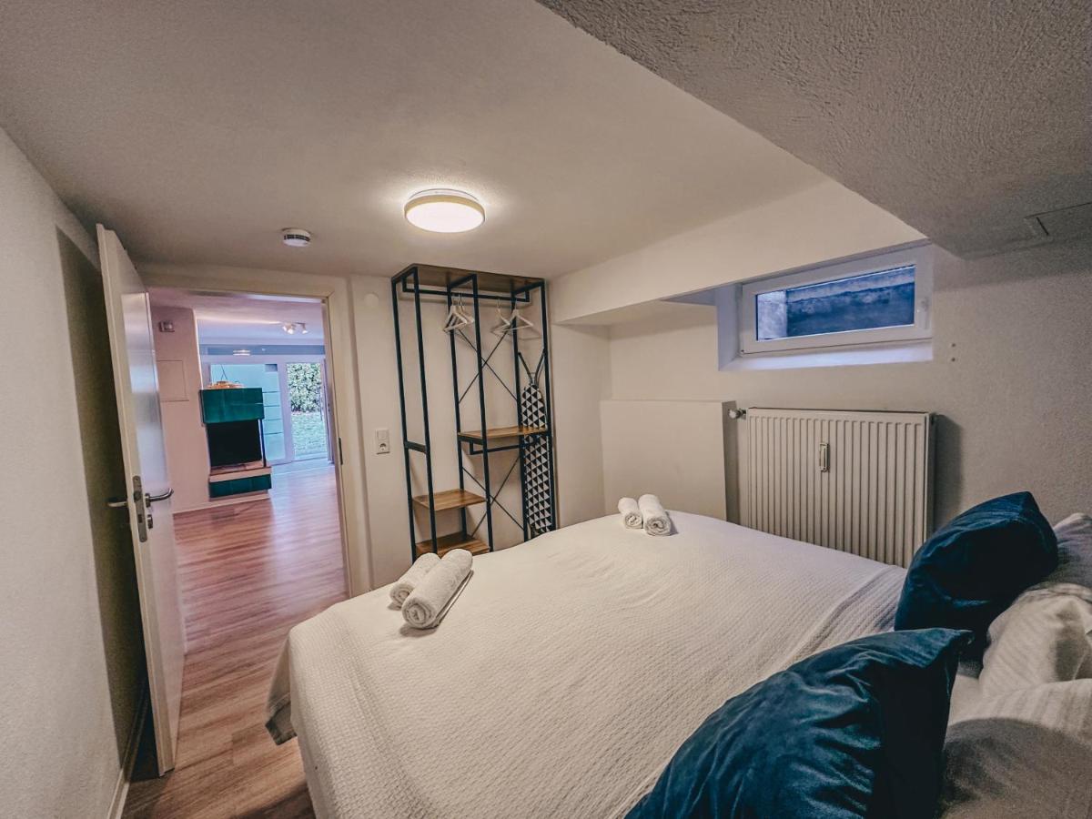 Sali-Bayreuth - SM9 Charming Apartment Near Zoo in Bayreuth with Terrace, Free Wi-Fi & 24-Hour Front Desk - Housity