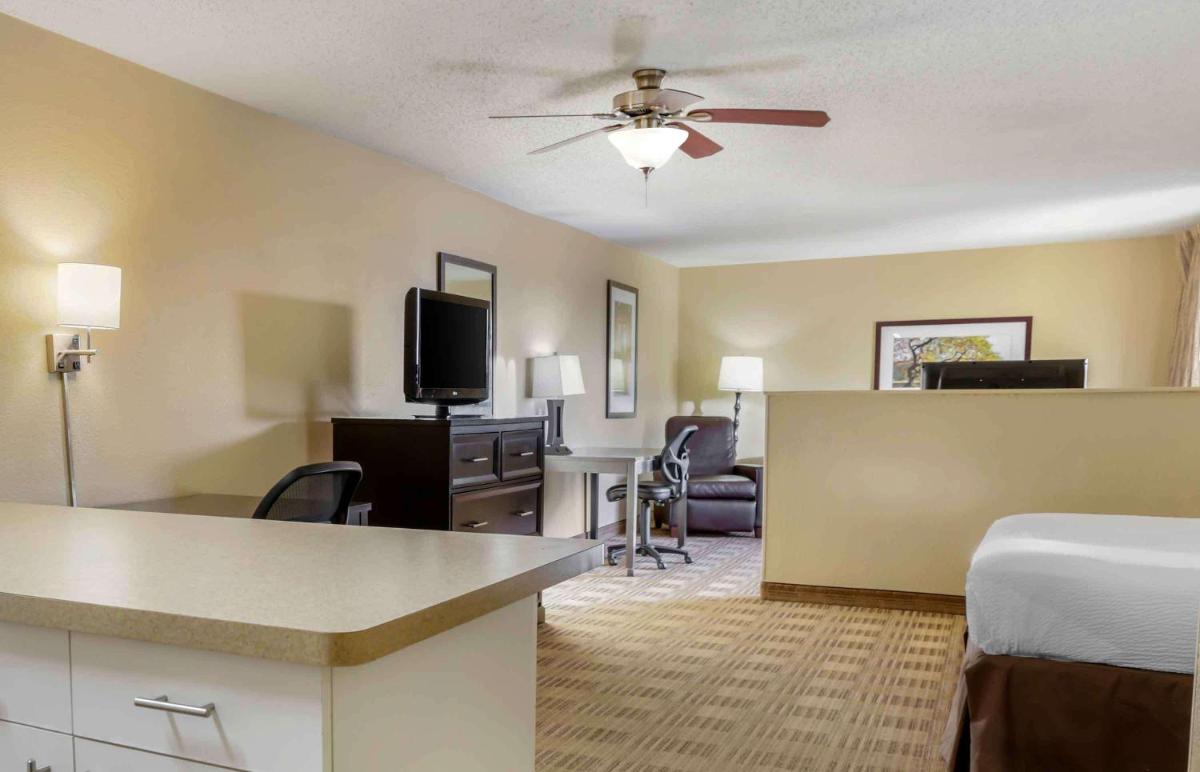 Extended Stay America Suites - Columbus - NE - I-270 - Housity