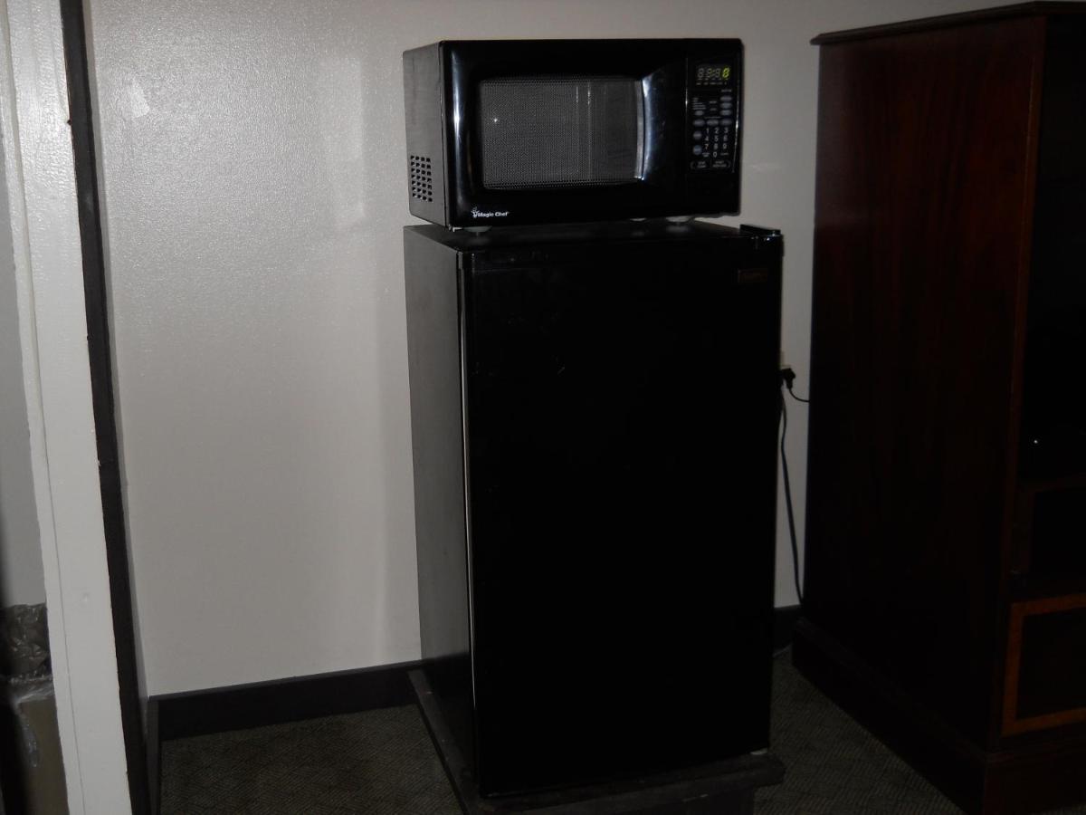 Value Inn Motel - Milwaukee Airport South - Housity