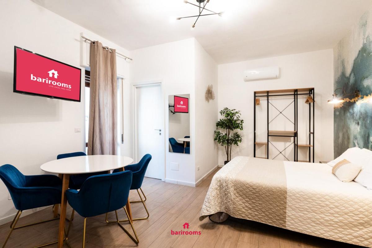 BARIROOMS - Melo Suites - Housity