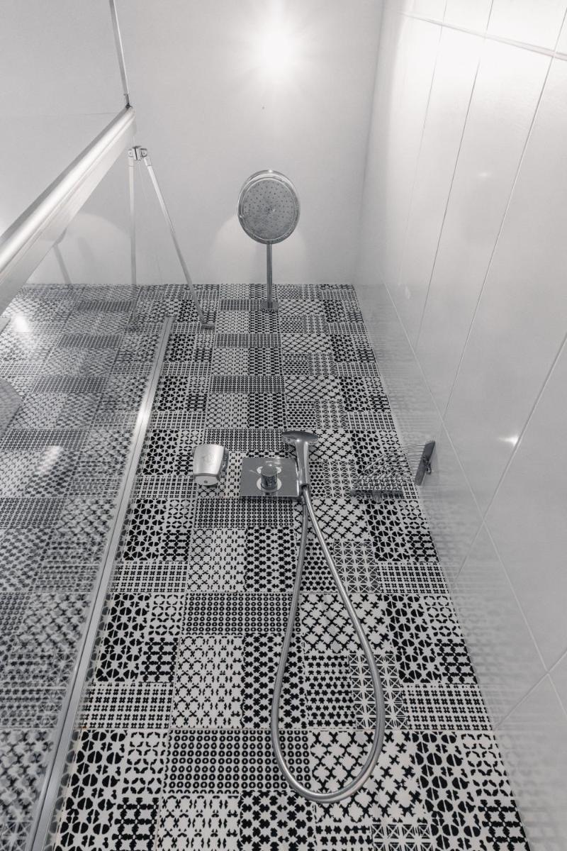 Salle de bains dans l'établissement Le Cornouaille Hotel & Spa
