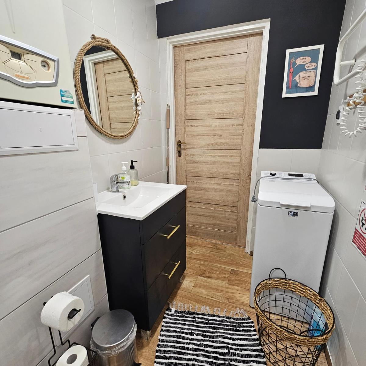Apartament "Przy Jeziorku" - Hizvo
