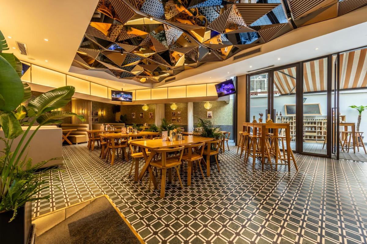 Cachet Boutique Kunming Artime - Housity