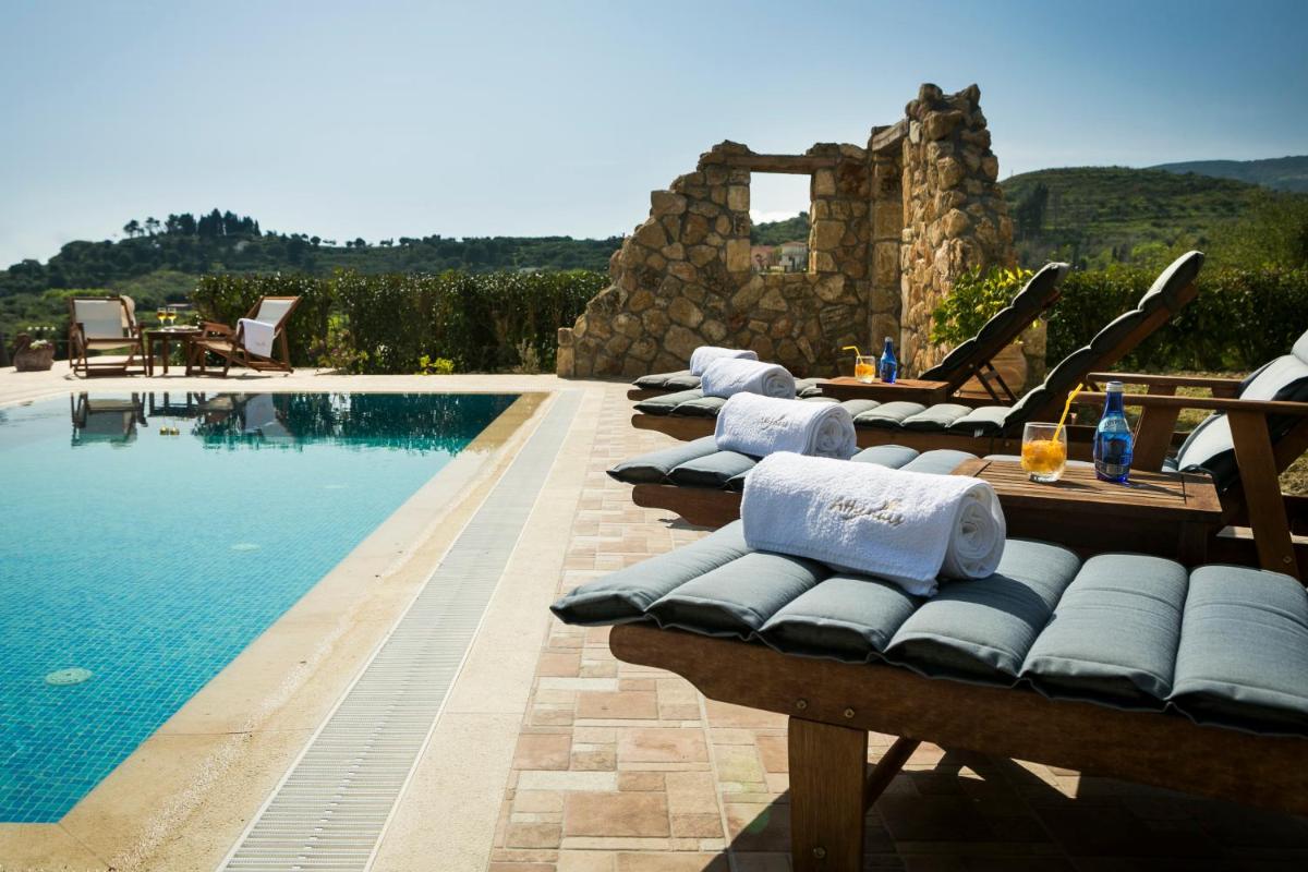 Suitetrails - Villa Athinais