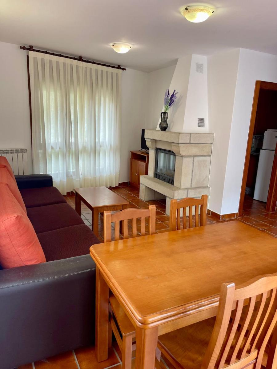 Apartamentos Puente La Molina - Housity