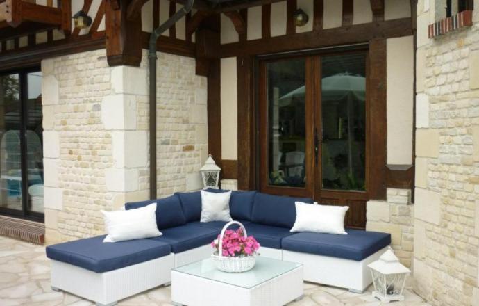 Les Hibiscus - Housity