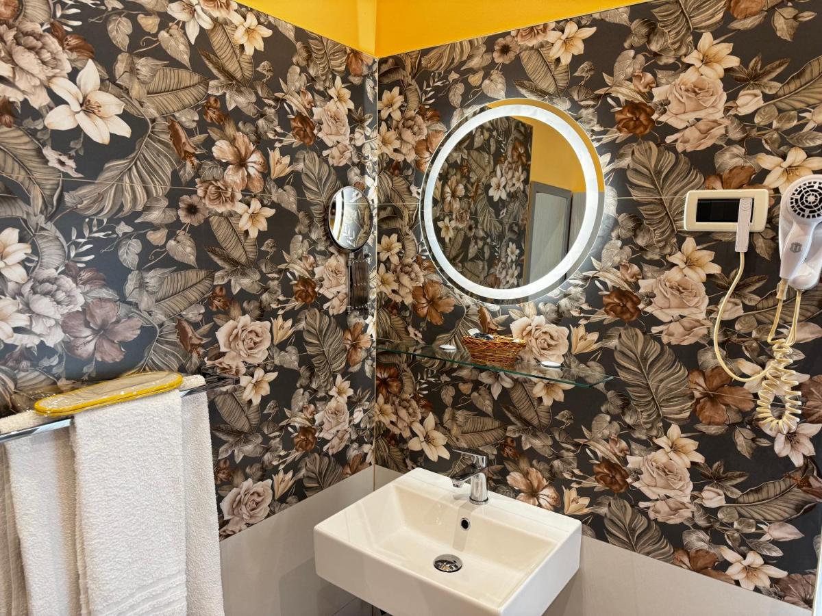 Albergo Parigi - Housity
