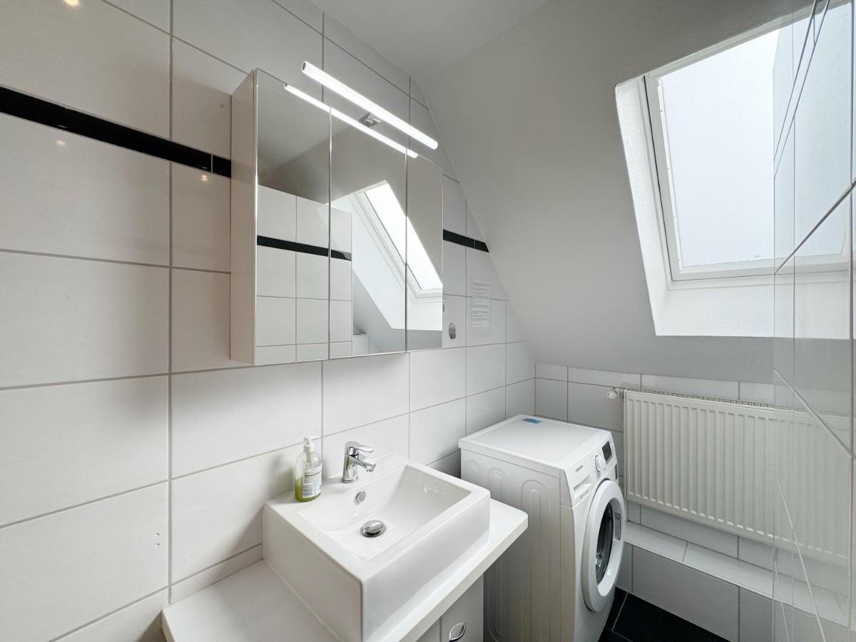 Graf und Spee Gesamte Oberwohnung - Housity
