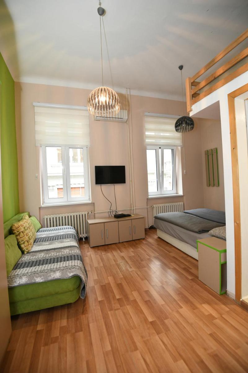 Apartments Downtown Novi Sad - Housity