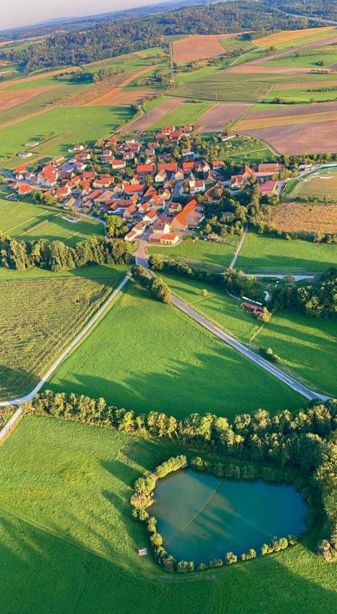 Ferienwohnung Schlossblick Schillingsfürst - Housity