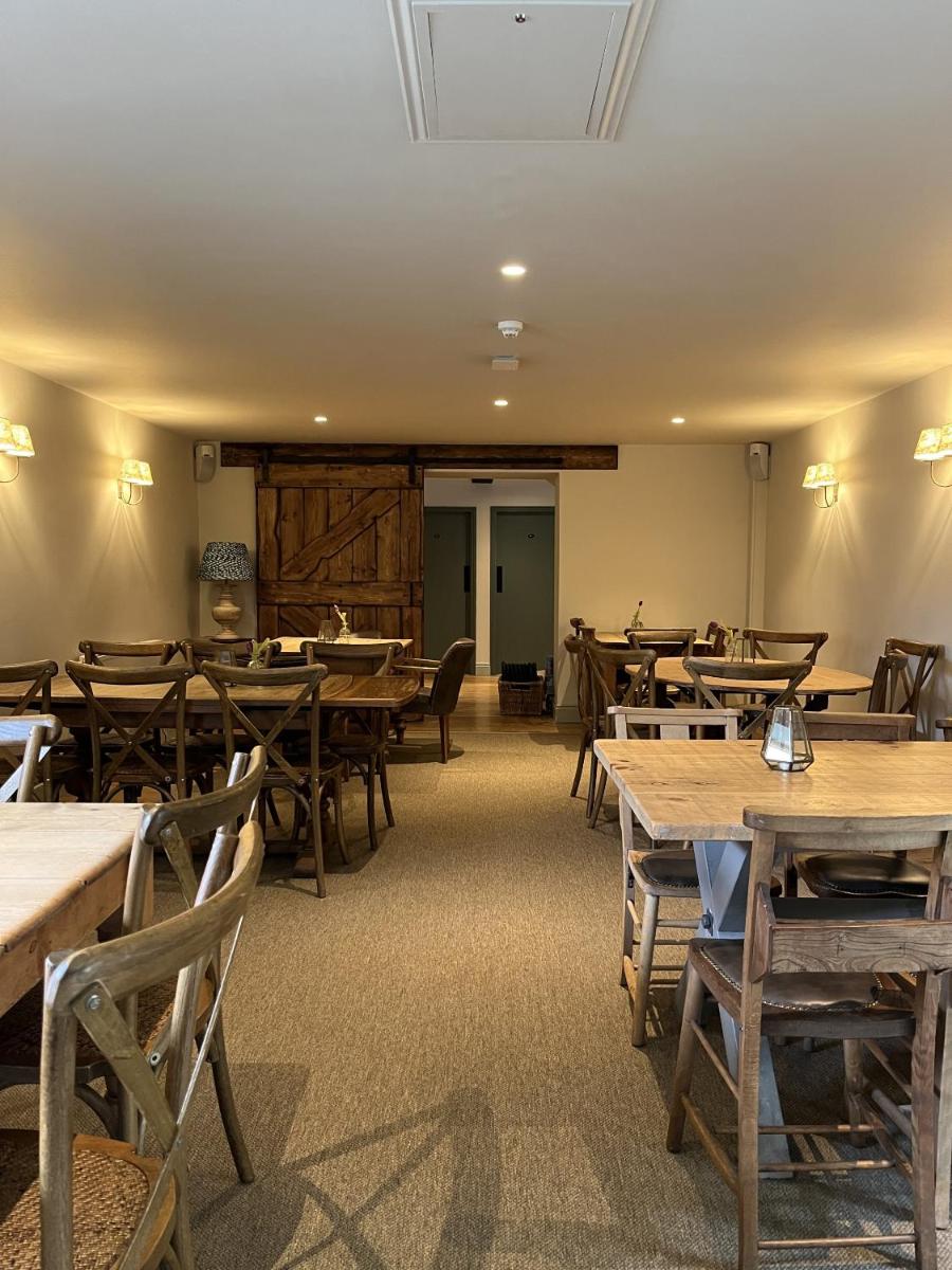 The White Hart - Housity