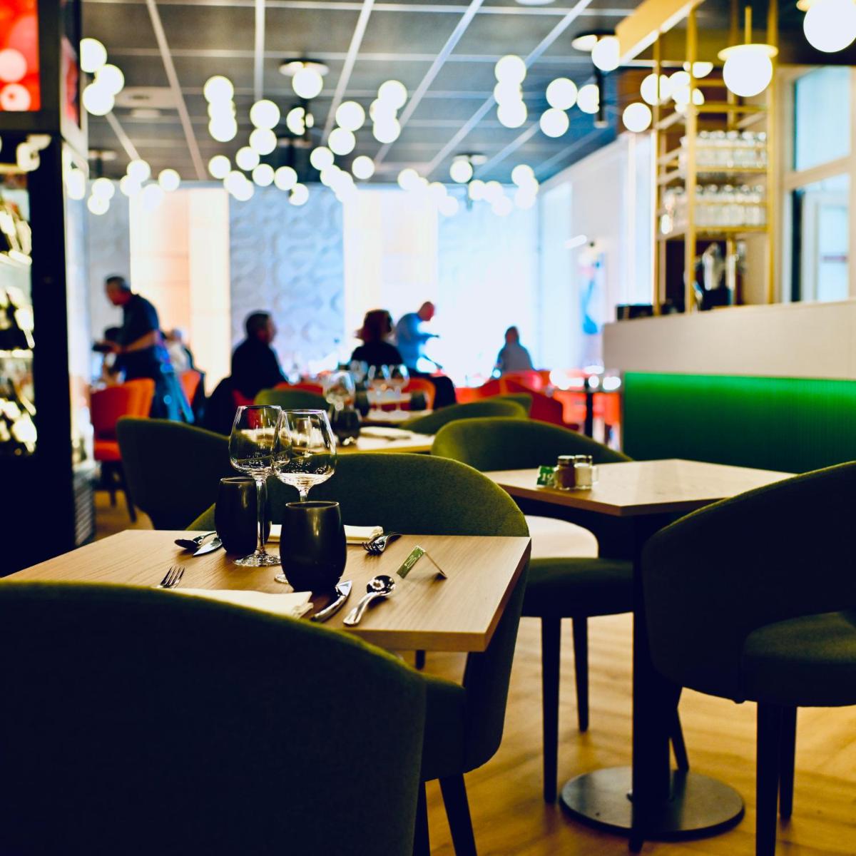 Logis Hôtel-Restaurant LE FONTARABIE - Housity
