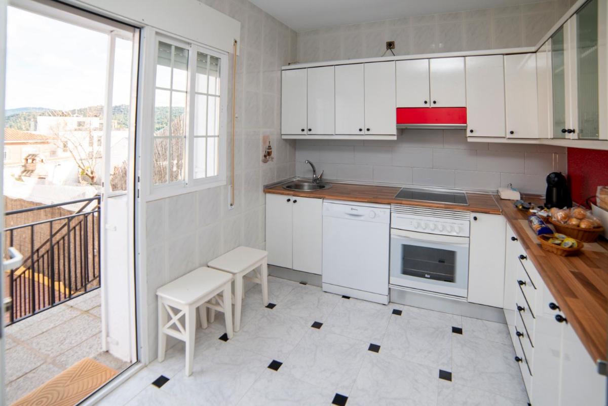 Ideal FAMILIAS hasta 15 Personas en San Martín de Valdeiglesias Madrid - Housity
