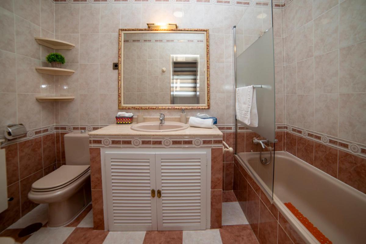 Ideal FAMILIAS hasta 15 Personas en San Martín de Valdeiglesias Madrid - Housity