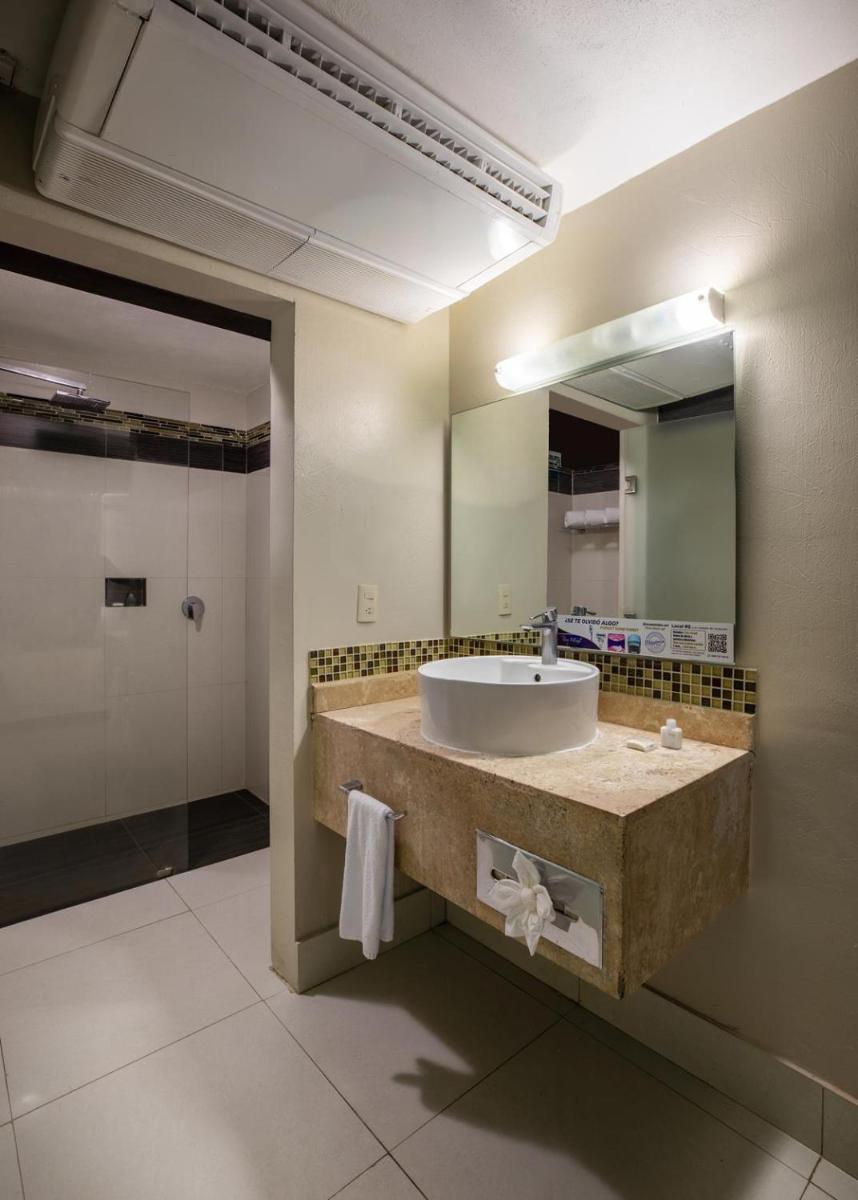 Don Pelayo Pacific Beach - Housity