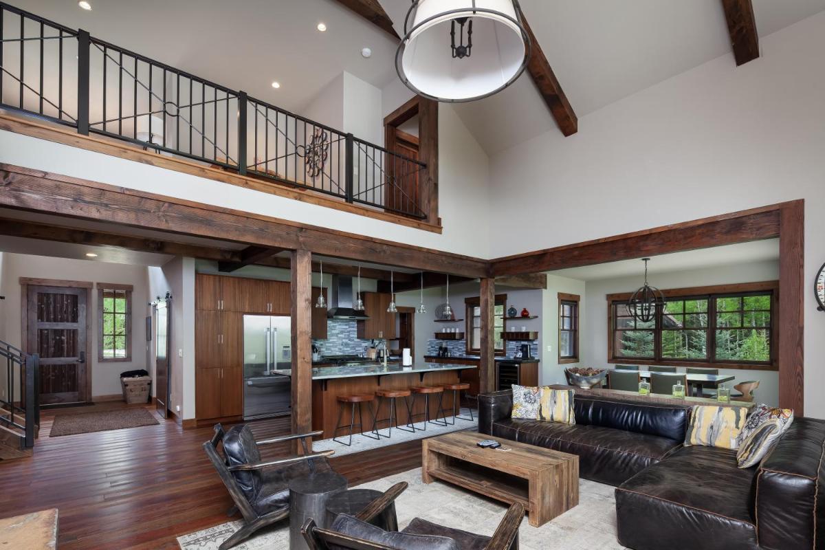 Lodge at Whitefish Lake - Housity