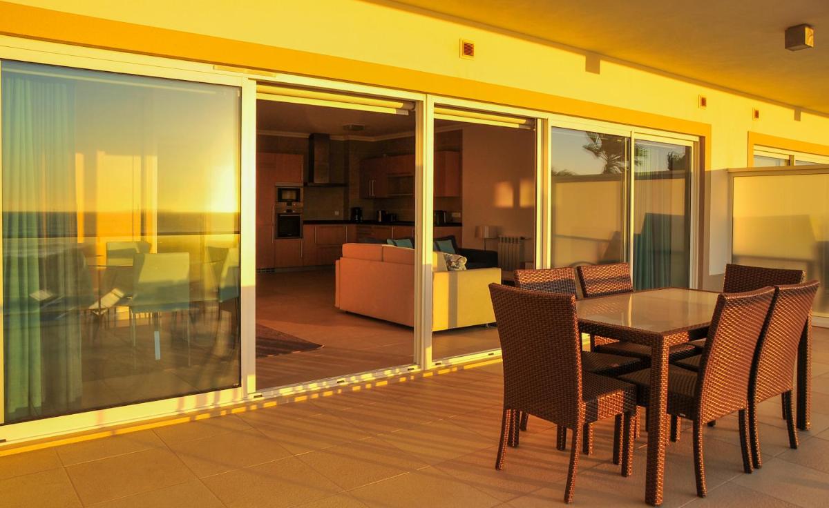 Praia Del Rey SeaView Dupplex - Housity