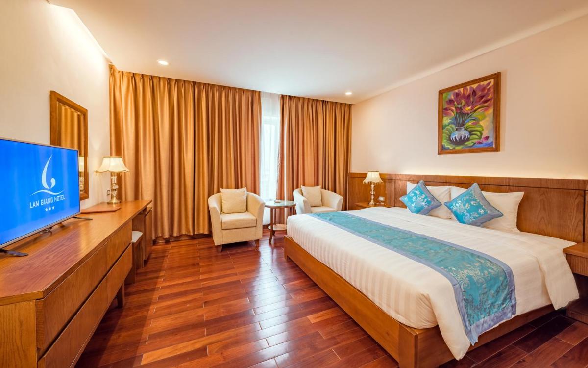 Lam Giang Hotel - Housity