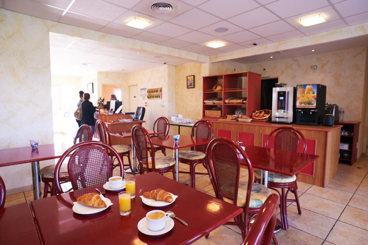Relais De La Grange - Housity