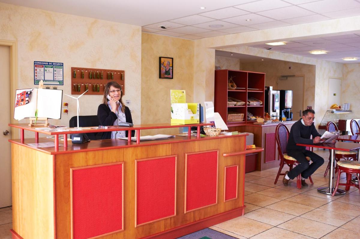 Relais De La Grange - Housity