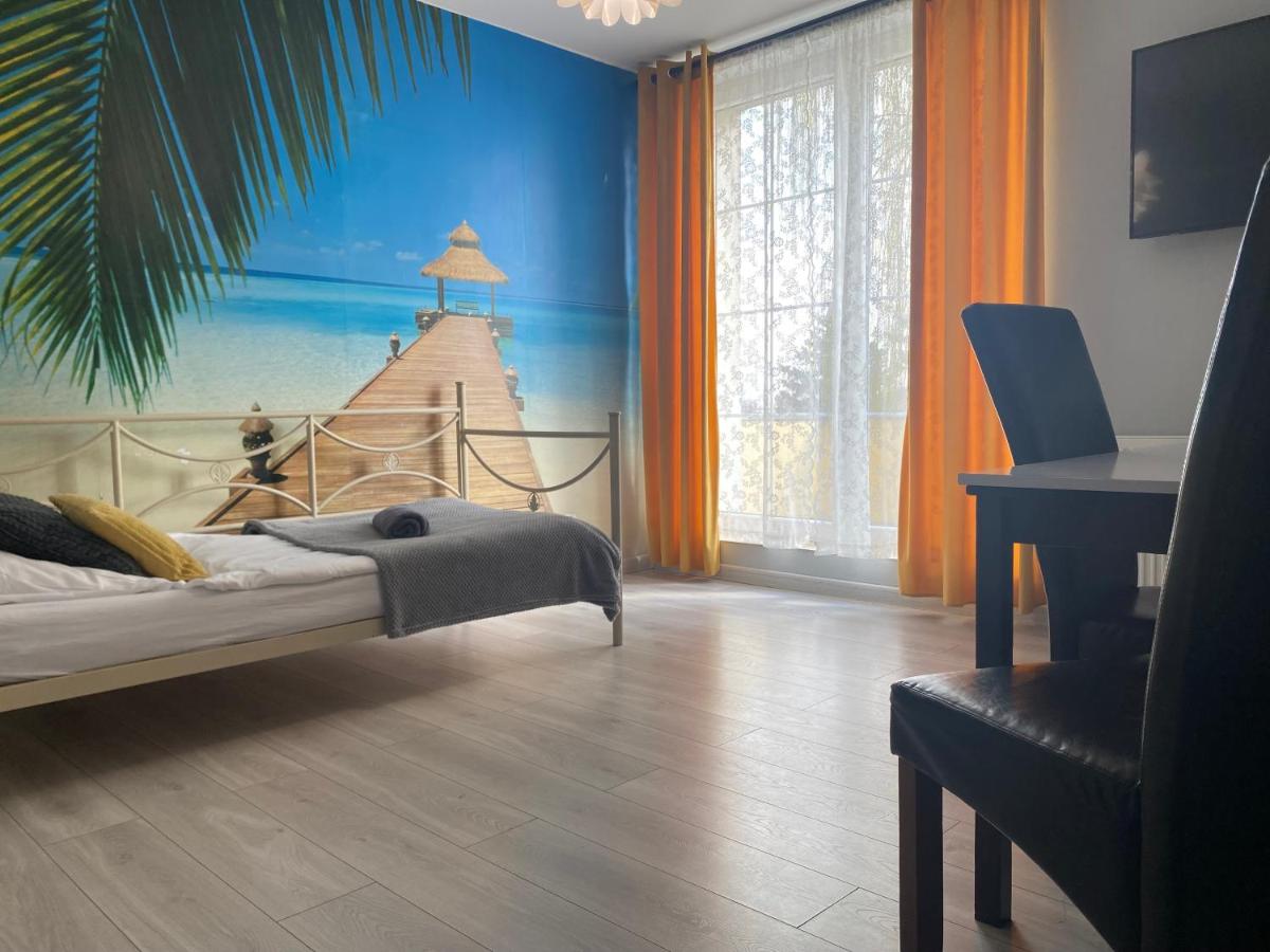 Hostel Przed Świtem - Housity