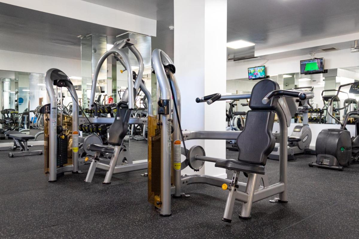 O centro de fitness e/ou as comodidades de fitness de Browns Sports Resort